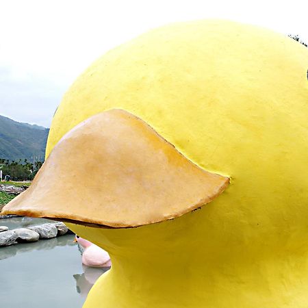 לינה וארוחת בוקר רויסוי 依比鴨鴨水岸會館 Ducking House מראה חיצוני תמונה